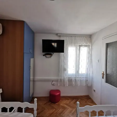 Apartment Authentic In Stone House At The Location *